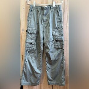Hollister Men's Gray Cargo Pants